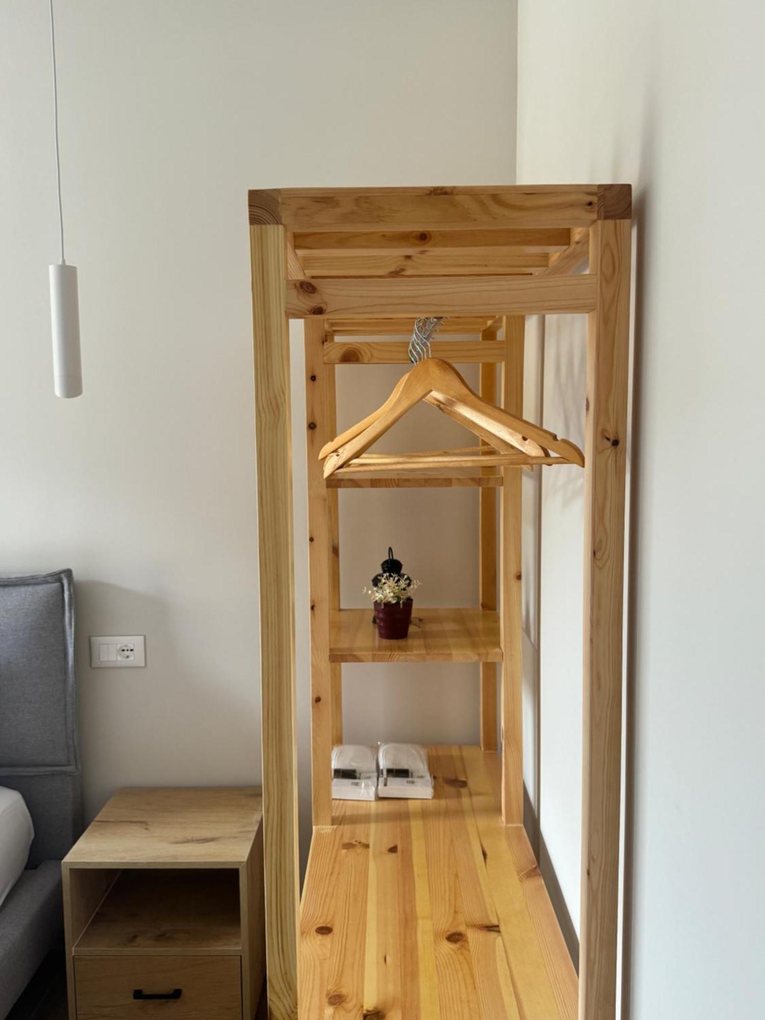 Ion Rooms Himare Luaran gambar